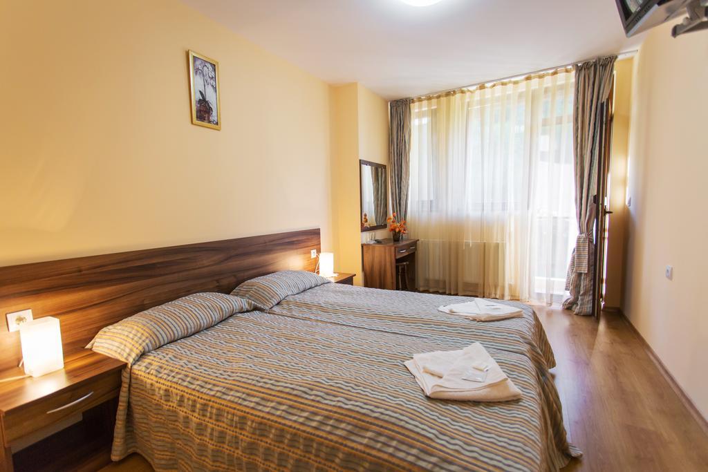 Hera Guest House Chiflik Eksteriør billede