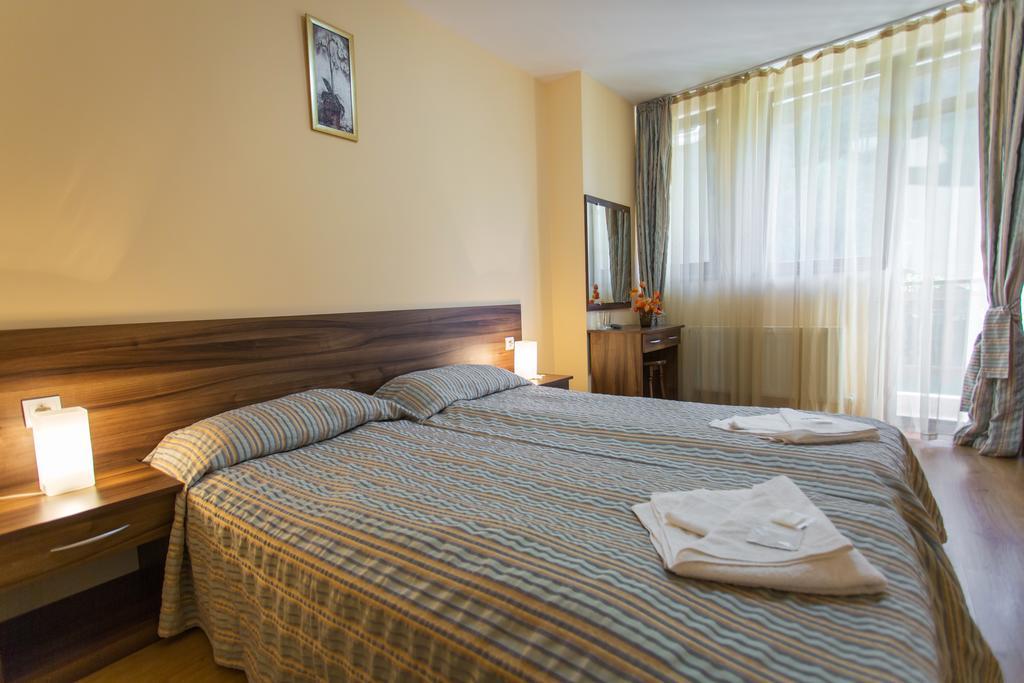 Hera Guest House Chiflik Eksteriør billede