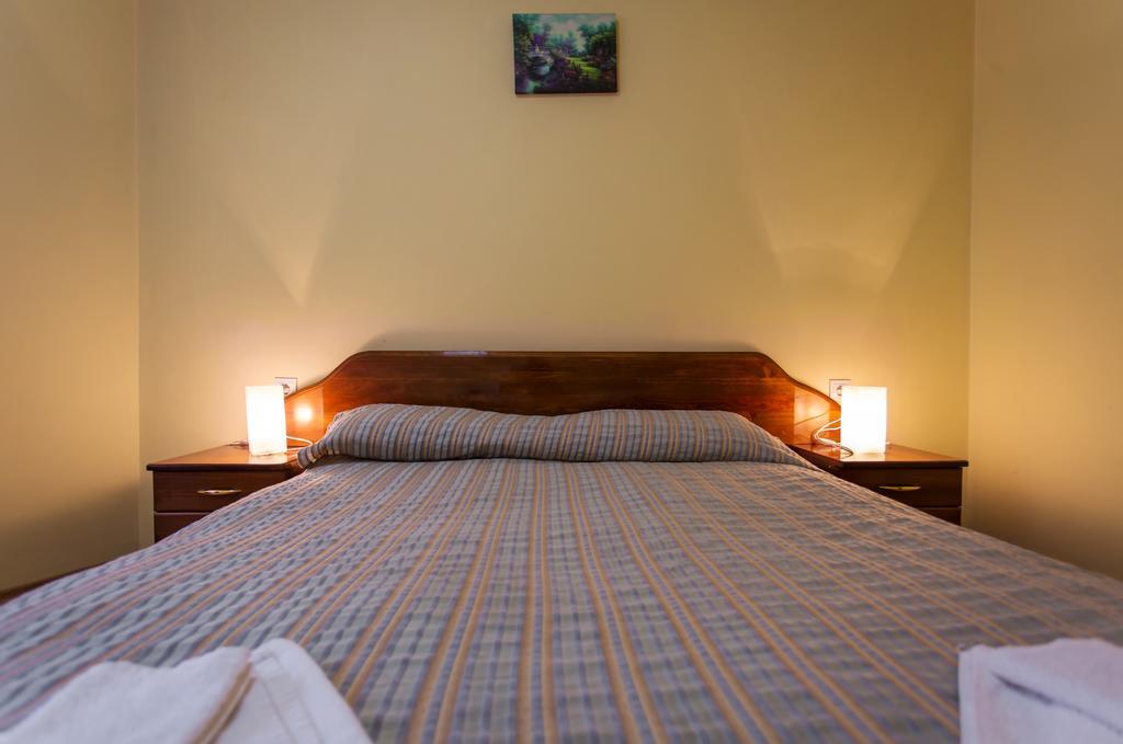 Hera Guest House Chiflik Eksteriør billede